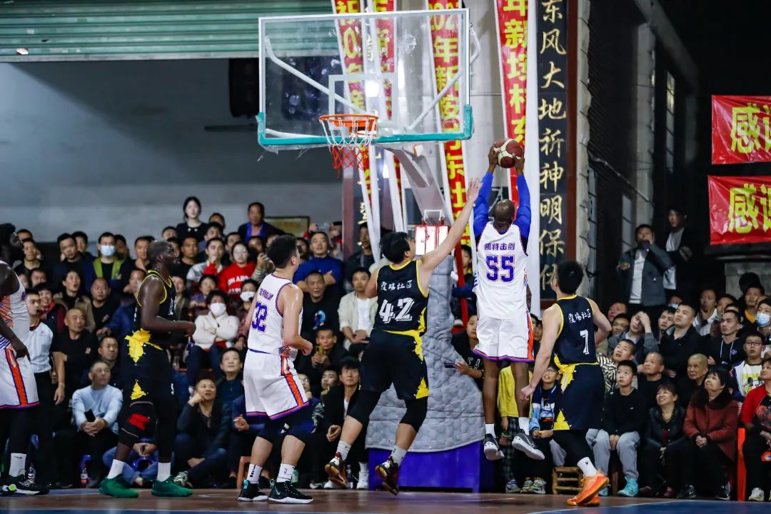 与其他球队 与其他球队