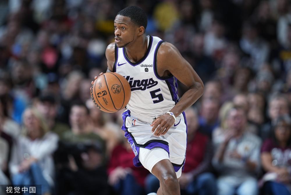 的评论员指 的评论员指